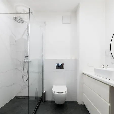 Apartamento Rynek Jezycki Modern By Bookinghost *